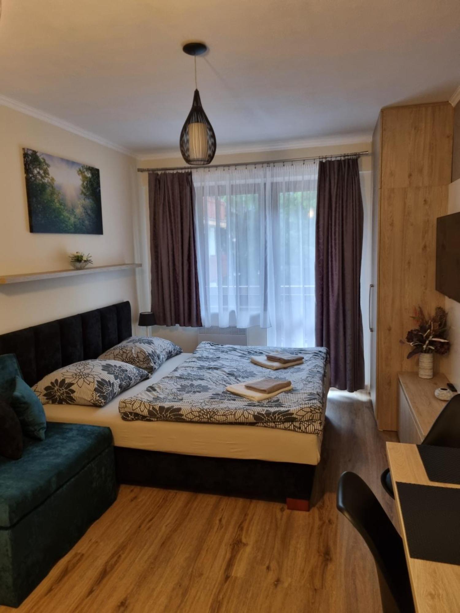 Apartments 17 - 23 Ad Kamzik โดโนวาลี ภายนอก รูปภาพ
